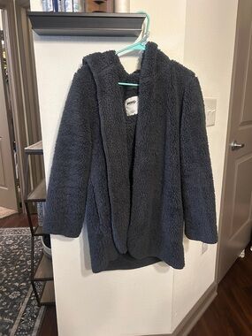 Victoria secret Pink Cozy Hooded Sherpa throw on jacket  - Dark Gray